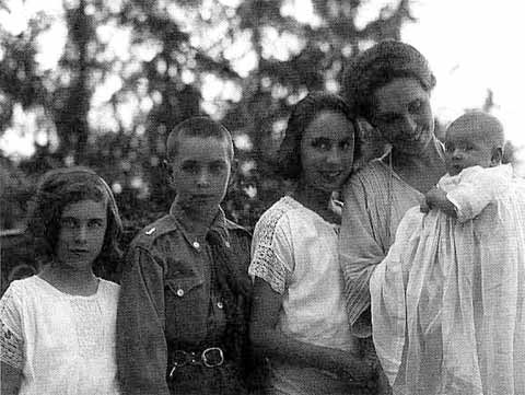 Иллюстрация к книге — Врангель [i_052.jpg]