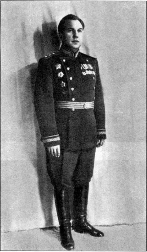 Иллюстрация к книге — Генерал Абакумов. Всесильный хозяин СМЕРШа [i_025.jpg]