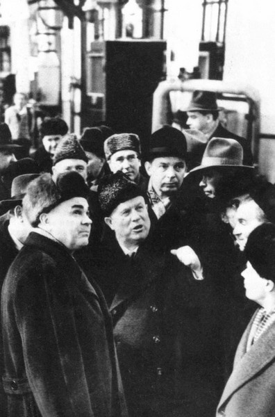 Иллюстрация к книге — Байбаков [i_021.jpg]