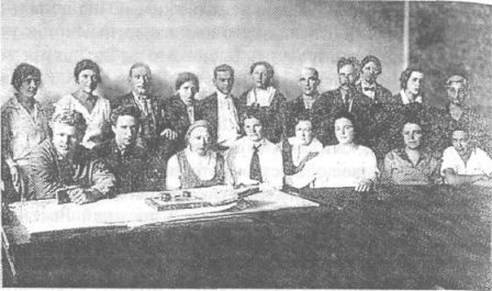 Иллюстрация к книге — Психология в лицах. Творческие биографии замечательных ученых, определивших направления развития современной психологии [i_046.jpg]