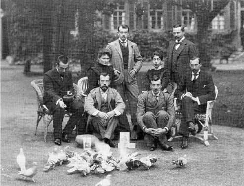 Иллюстрация к книге — Августейший бунт. Дом Романовых накануне революции [i_027.jpg]