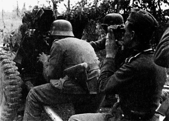 Иллюстрация к книге — Трагедия на Неве. Шокирующая правда о блокаде Ленинграда. 1941-1944 [i_017.jpg]