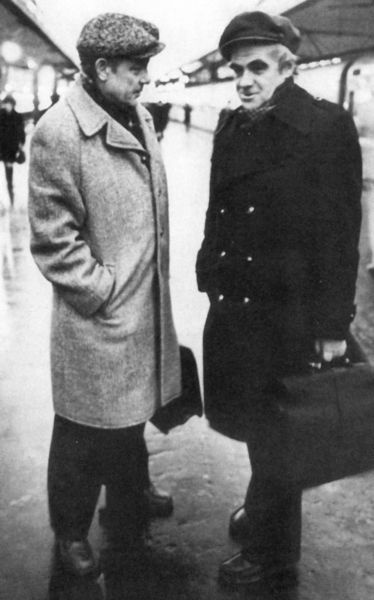 Иллюстрация к книге — Кирилл Лавров [i_030.jpg]