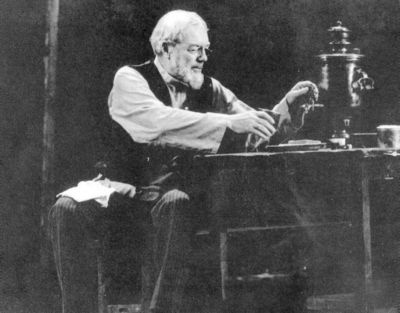 Иллюстрация к книге — Кирилл Лавров [i_032.jpg]