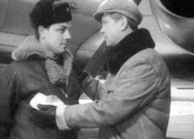 Иллюстрация к книге — Кирилл Лавров [i_036.jpg]