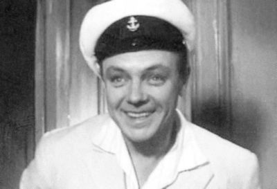 Иллюстрация к книге — Кирилл Лавров [i_040.jpg]