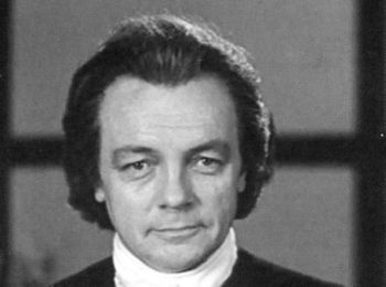 Иллюстрация к книге — Кирилл Лавров [i_044.jpg]