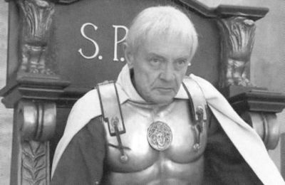 Иллюстрация к книге — Кирилл Лавров [i_045.jpg]