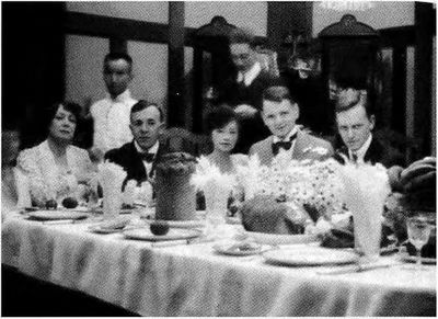 Иллюстрация к книге — Повседневная жизнь &quot;русского&quot; Китая [i_031.jpg]