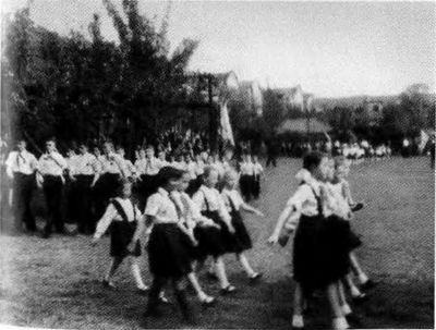 Иллюстрация к книге — Повседневная жизнь &quot;русского&quot; Китая [i_051.jpg]