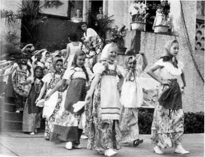 Иллюстрация к книге — Повседневная жизнь &quot;русского&quot; Китая [i_064.jpg]