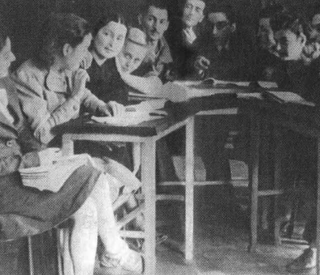 Иллюстрация к книге — Товстоногов [i_004.jpg]