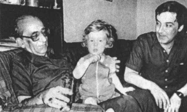 Иллюстрация к книге — Товстоногов [i_025.jpg]