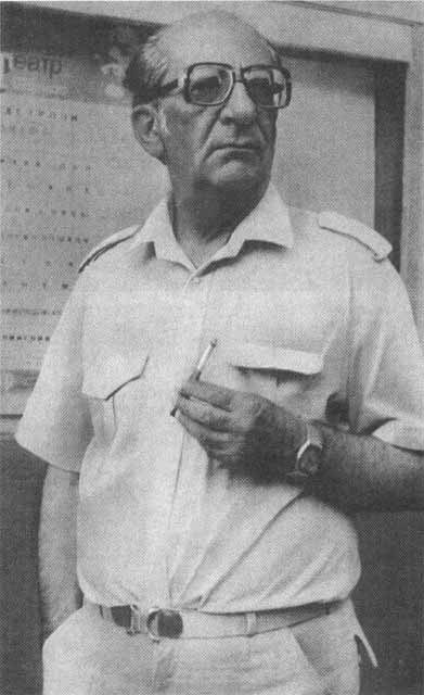 Иллюстрация к книге — Товстоногов [i_028.jpg]