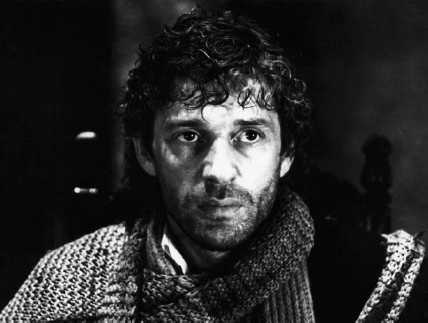 Иллюстрация к книге — Александр Абдулов. Необыкновенное чудо [i_032.jpg]