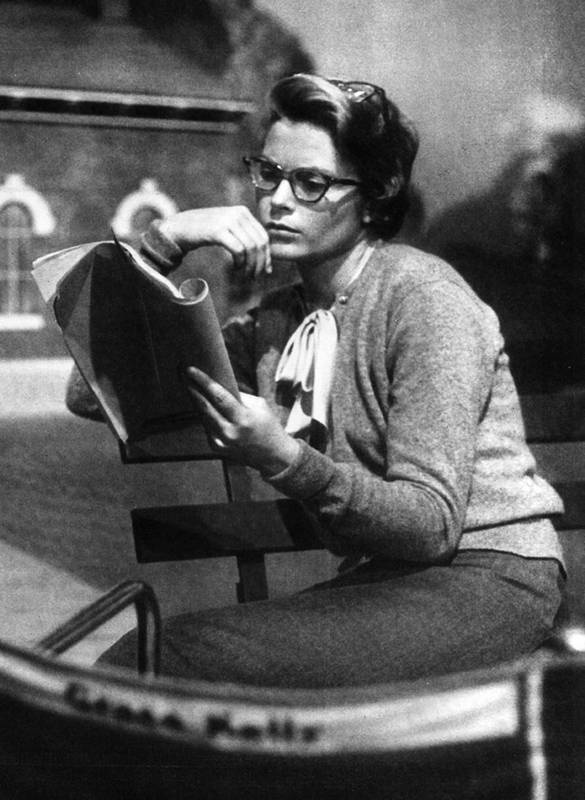 Иллюстрация к книге — Грейс Келли. Как стать принцессой… [i_017.jpg]