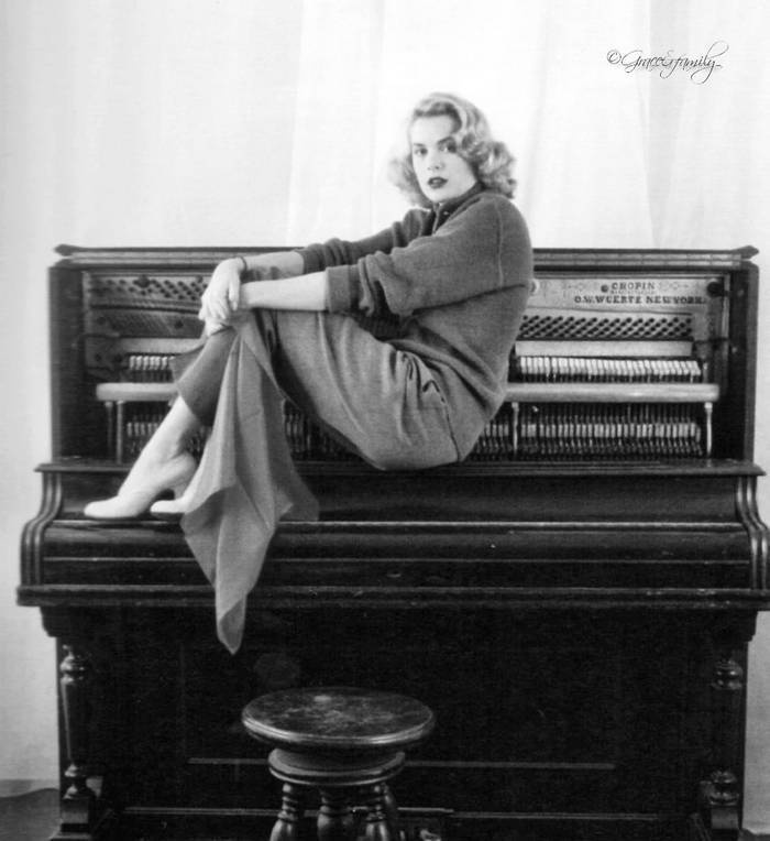 Иллюстрация к книге — Грейс Келли. Как стать принцессой… [i_026.jpg]