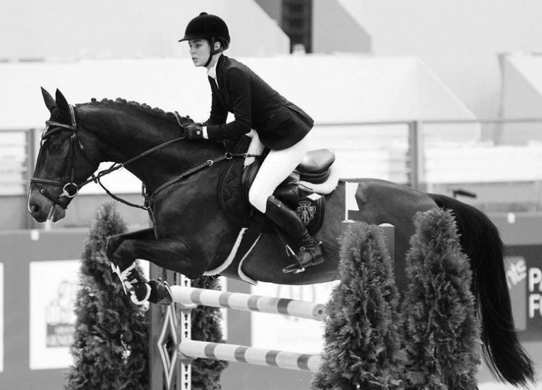 Иллюстрация к книге — Грейс Келли. Как стать принцессой… [i_122.jpg]