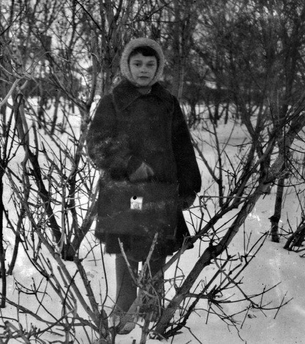 Иллюстрация к книге — Мои пригорки, ручейки. Воспоминания актрисы [i_005.jpg]