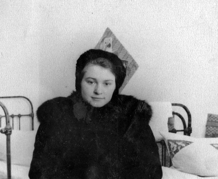 Иллюстрация к книге — Мои пригорки, ручейки. Воспоминания актрисы [i_011.jpg]