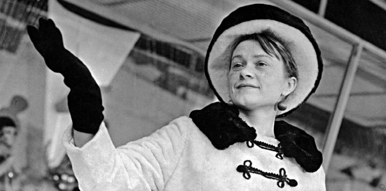 Иллюстрация к книге — Мои пригорки, ручейки. Воспоминания актрисы [i_080.jpg]