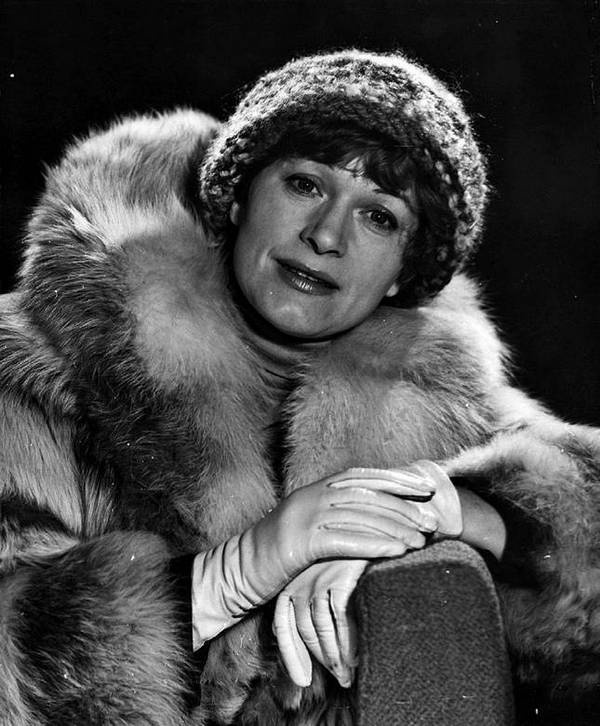 Иллюстрация к книге — Мои пригорки, ручейки. Воспоминания актрисы [i_085.jpg]