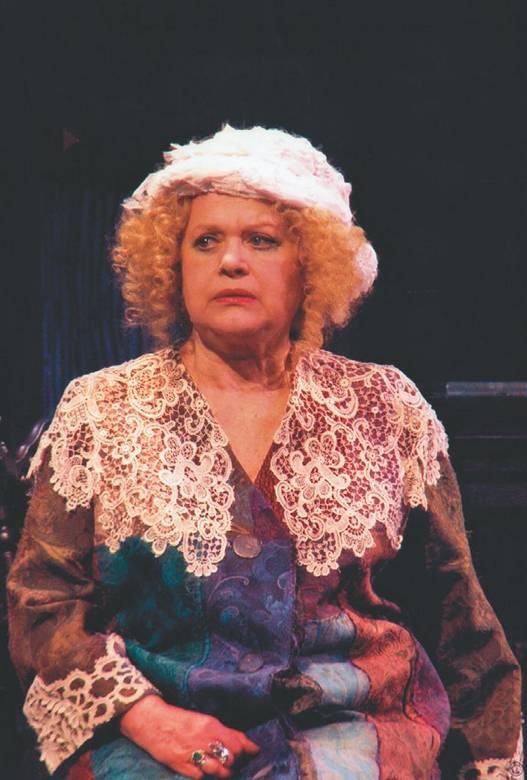 Иллюстрация к книге — Мои пригорки, ручейки. Воспоминания актрисы [i_097.jpg]