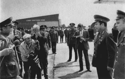 Иллюстрация к книге — Григорьев. Повесть о ракетчике [i_028.jpg]