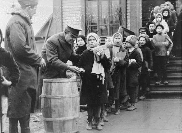 Иллюстрация к книге — Заклятые друзья. История мнений, фантазий, контактов, взаимо(не)понимания России и США [i_027.jpg]