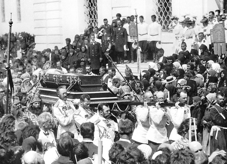 Иллюстрация к книге — Врачи двора его Императорского величества, или Как лечили царскую семью [_112.jpg]