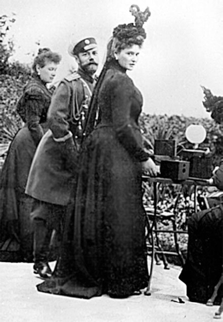 Иллюстрация к книге — Врачи двора его Императорского величества, или Как лечили царскую семью [_114.jpg]