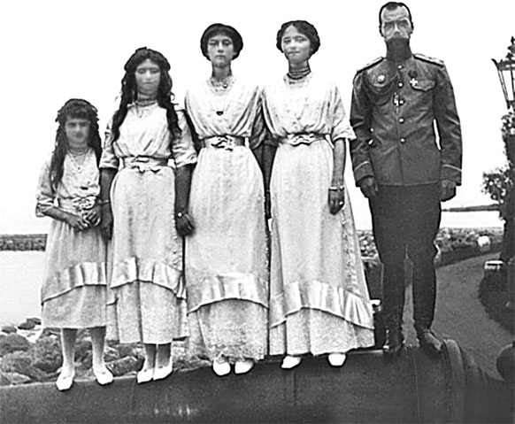 Иллюстрация к книге — Врачи двора его Императорского величества, или Как лечили царскую семью [_175.jpg]