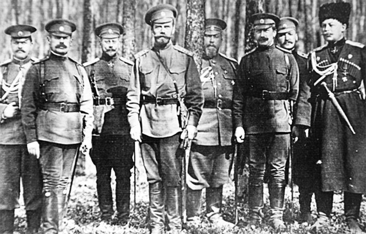 Иллюстрация к книге — Врачи двора его Императорского величества, или Как лечили царскую семью [_212.jpg]