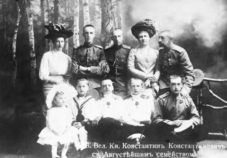 Иллюстрация к книге — Врачи двора его Императорского величества, или Как лечили царскую семью [_415.jpg]