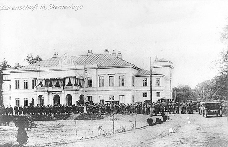 Иллюстрация к книге — Врачи двора его Императорского величества, или Как лечили царскую семью [_420.jpg]