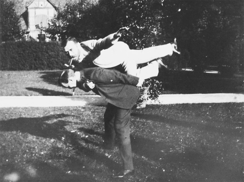 Иллюстрация к книге — Врачи двора его Императорского величества, или Как лечили царскую семью [_431.jpg]