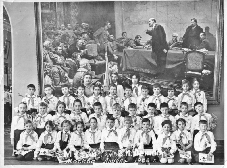 Иллюстрация к книге — Мемуары двоечника [i_063.jpg]