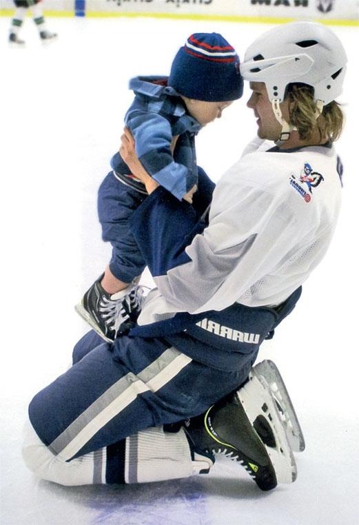 Иллюстрация к книге — Виктор Тихонов. Жизнь во имя хоккея [_143.jpg]