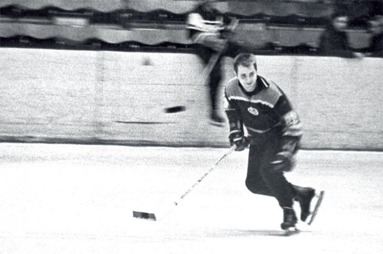 Иллюстрация к книге — Виктор Тихонов. Жизнь во имя хоккея [_25.jpg]