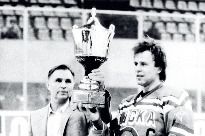 Иллюстрация к книге — Виктор Тихонов. Жизнь во имя хоккея [_79.jpg]