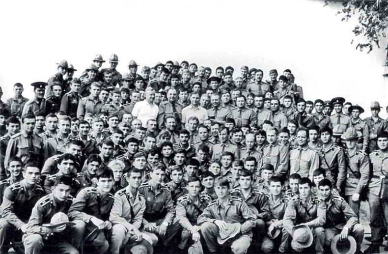 Иллюстрация к книге — Виктор Тихонов. Жизнь во имя хоккея [_80.jpg]