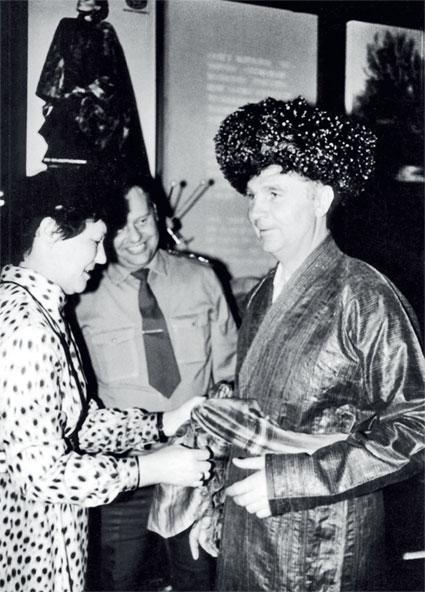 Иллюстрация к книге — Виктор Тихонов. Жизнь во имя хоккея [_97.jpg]