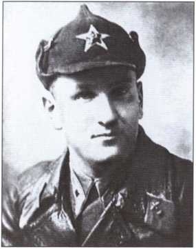 Иллюстрация к книге — Покрышкин [i_012.jpg]