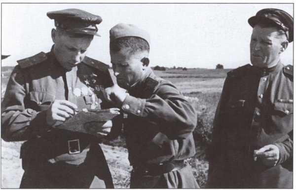 Иллюстрация к книге — Покрышкин [i_036.jpg]