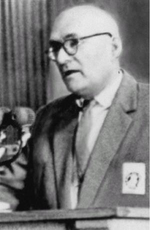 Иллюстрация к книге — Лосев [i_068.jpg]