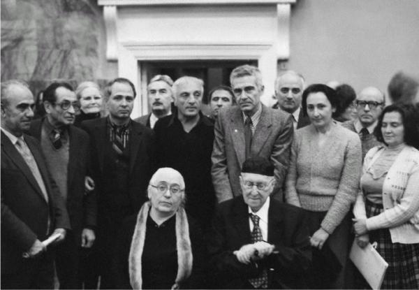 Иллюстрация к книге — Лосев [i_097.jpg]