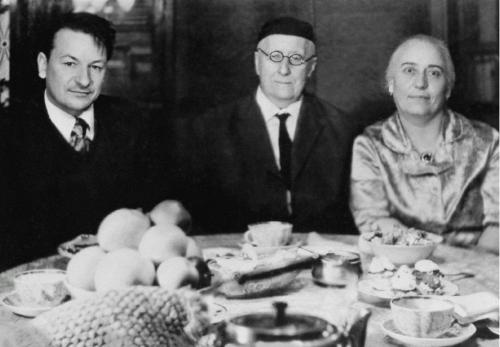 Иллюстрация к книге — Лосев [i_105.jpg]