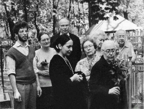 Иллюстрация к книге — Лосев [i_111.jpg]