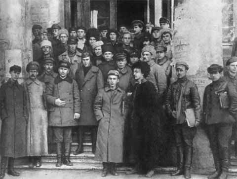 Иллюстрация к книге — Хрущев [i_007.jpg]