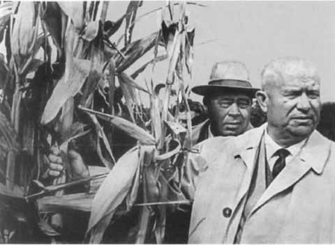 Иллюстрация к книге — Хрущев [i_049.jpg]